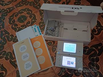 Nintendo ds con scatola e manuali completo