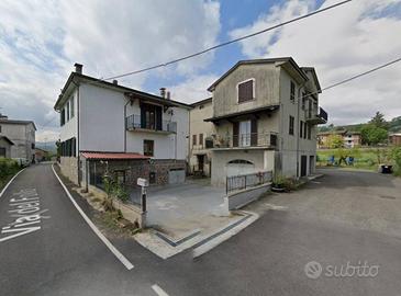 Immobile in asta di 160 m² con più di 5 locali a V