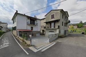 Immobile in asta di 160 m² con più di 5 locali a V