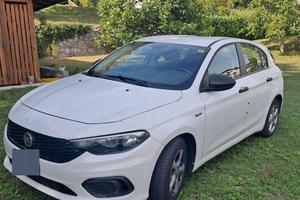 Fiat Tipo 1.400 berlina