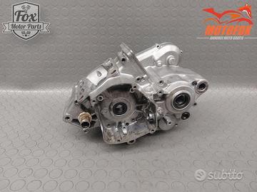 CARTER MOTORE SUZUKI RM 125 1994/2000 Pompa INTERN