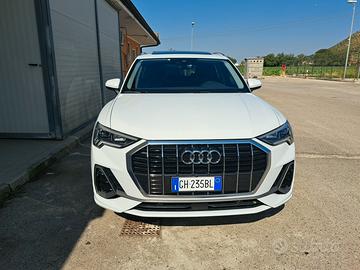 Audi Q3 S line