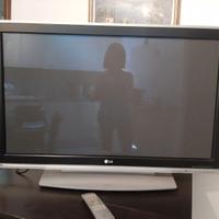 LG TV 43" Plasma screen