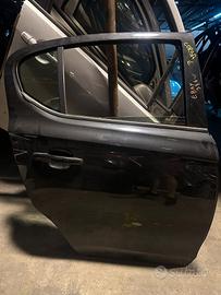 PORTA POST DESTRA OPEL CORSA E