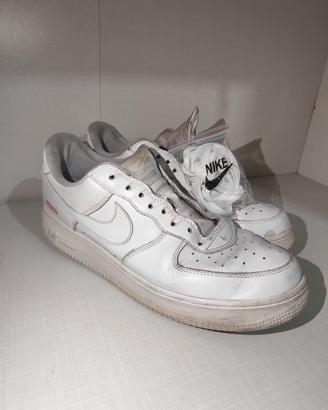 Nike Air Force 1 X Supreme 