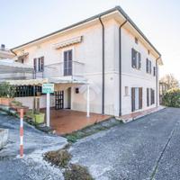 4 LOCALI A COLLI SUL VELINO