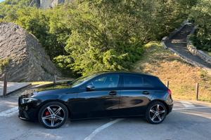 MERCEDES-BENZ A 180 D Sport