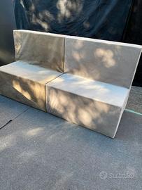 Sedute dritte grigie in polistirolo