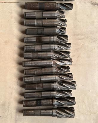 Lotto 38 Frese HSS per Fresatrice – varie misure