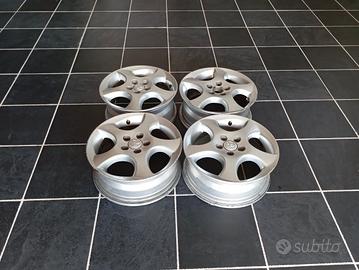 cerchi originali Toyota 