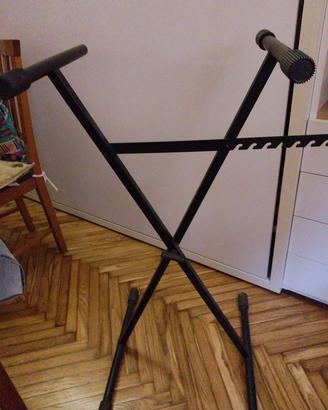 piedistallo per tastiera musicale 