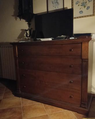 Cassettone in legno per camera da letto