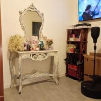 Luchesse con specchio antica.