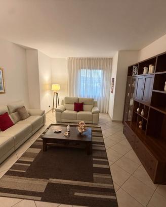 Vendi Sala Completa