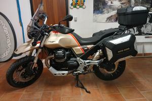 Moto Guzzi V85 TT Travel 2022