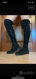 Stivali alti fino al ginocchio