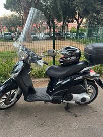 Liberty Piaggio 150cc nero