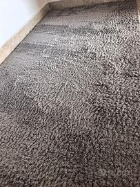 Tappeto moderno grigio 