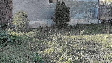 Casa Terrana con Terreno Edificabile Gravina