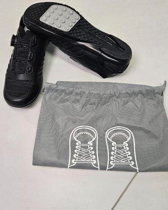 SCARPE DA CICLISMO TG.43 PER PEDALI FLAT