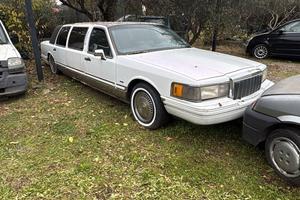 Lincoln TOWN CAR LIMOUSINE