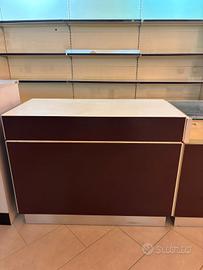 arredamento e scaffalatura luminosa 