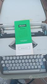 Macchina da scrivere Olimpia Deluxe 