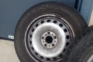 Cerchioni piu pneumatici invernali