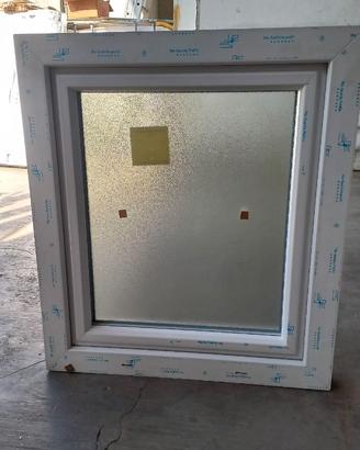SERRAMENTO PVC BIANCO
