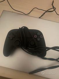 Playstation 4 + pad nacon