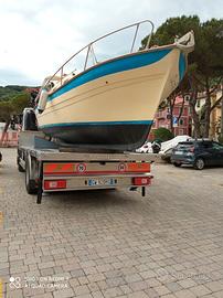 Barca cabinata 6 mt 40 hp