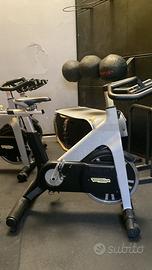 Bike Group Cycling Technogym – Perfette Condizio