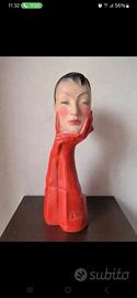 
Busto Statua Dior Rossa