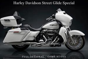 HARLEY DAVIDSON Street Glide Special 107