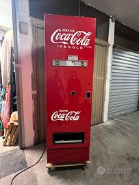 MODERNARIATO coca cola 1970