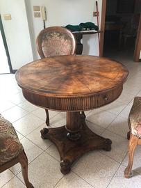Tavolino tondo Antiquariato