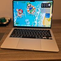 Apple MacBook Air M2 (2022)