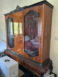 Vetrinetta da salotto in legno e vetro