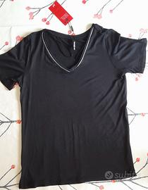 T-shirt Chicorée con scollo a V
