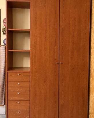 Composizione in legno con vano pc e cassettiera