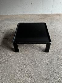 Tavolino Amanta di Mario Bellini per B&B Italia