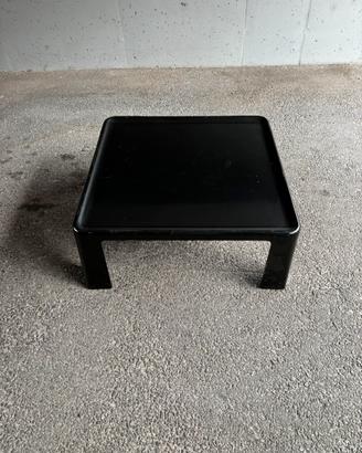 Tavolino Amanta di Mario Bellini per B&B Italia