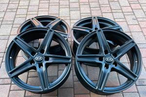 Cerchi in lega R17 MAT BLACK