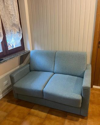 divano letto come nuovo