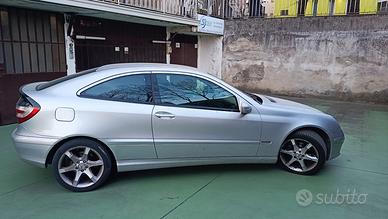 Mercedes sport coupé