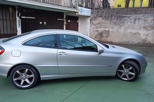 Mercedes sport coupé