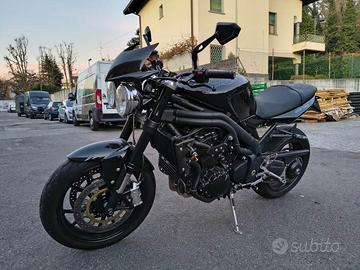 TRIUMPH Speed Triple 1050 Speed Triple 1050