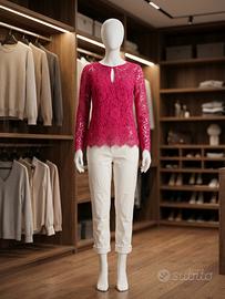 Top in pizzo Twinset e pantaloni Stefanel