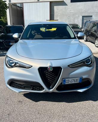 Alfa Romeo Stelvio 2.2 Turbodiesel 190 CV AT8 Q4 B