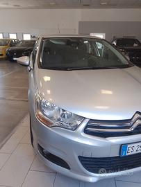 Citroen C4 berlina etta 2013  220.000 ki 